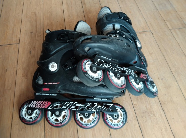 39码合适，轮子，架子都还挺新呢，啥毛病没...