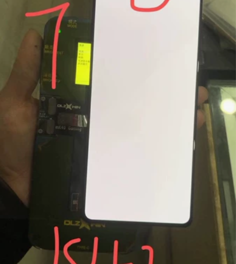 红米k40游戏增强版原装全新屏幕,极小瑕疵...