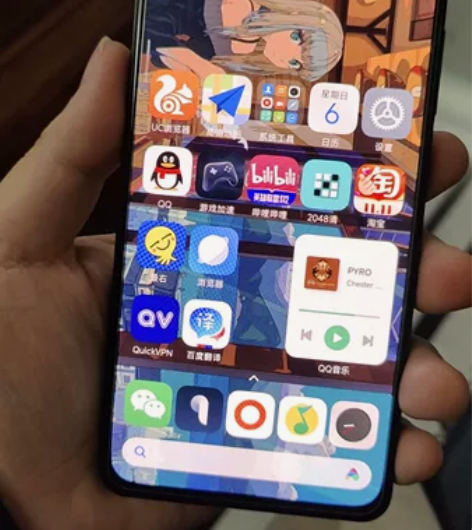 红米K40，12＋256的顶配，成色看图，...