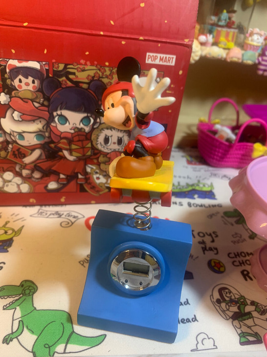 迪士尼正版 米奇滑板太阳能表  盒子没了 ...