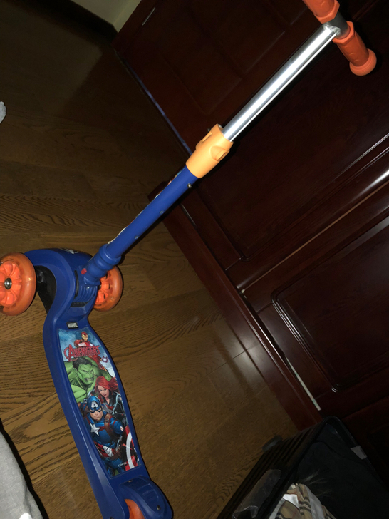 marvel滑板车9 新正版