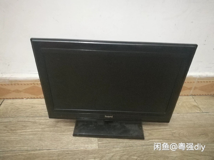 出一台自用的19寸显示器，显示没有任何问题...