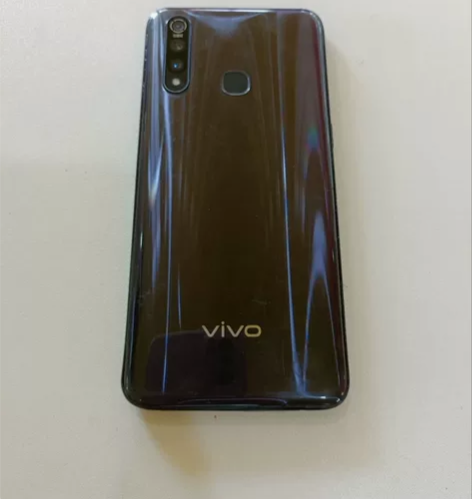 vivoZ5x 极夜黑 8+128G，成色...