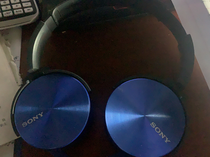 出闲置sony耳机，京东专营店买的，保证正...