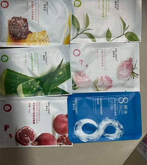出一批面膜 感兴趣的话点“我想要”和我私聊...