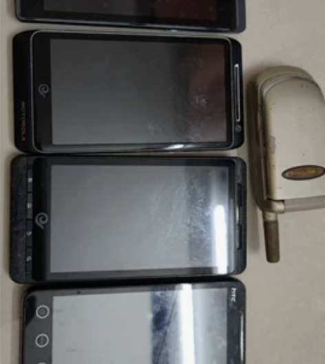 五个旧手机，摩托罗拉v998，xt788，...