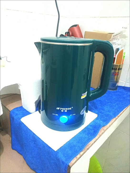 超市垮了亏本清仓电热水壶