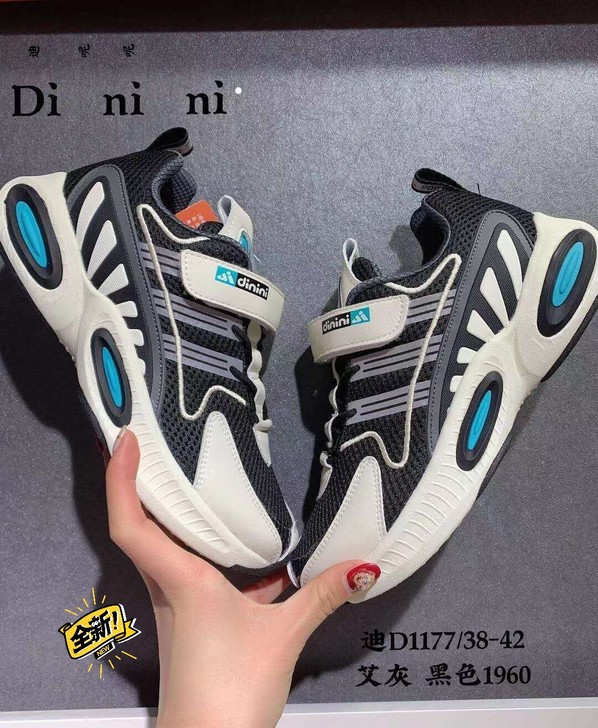 全新  包邮  迪呢呢高质量运动休闲鞋大童...