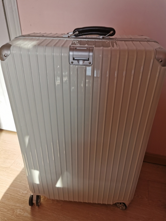 网易严选 28寸优雅白铝框旅行箱拉杆箱