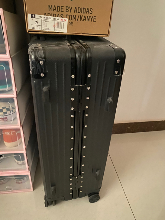 闲置行李箱95新以上298买的没怎么用26寸