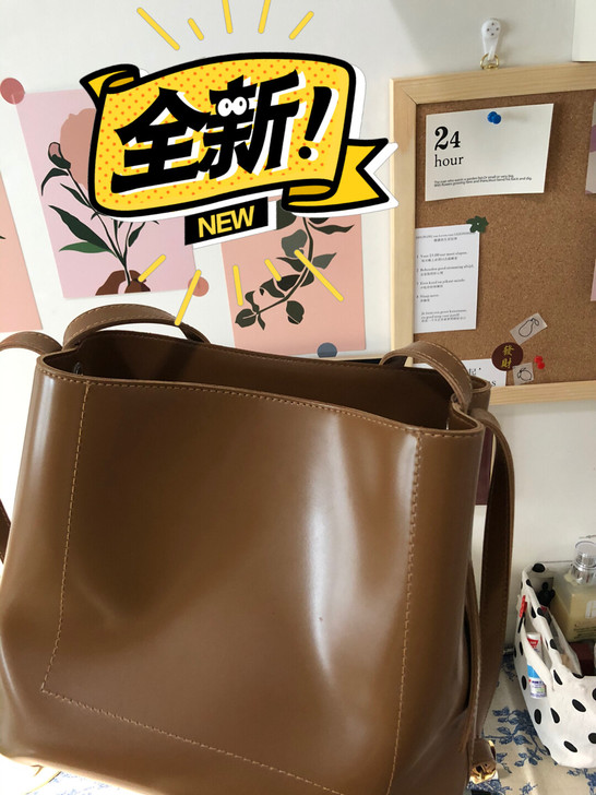 busan家80多块买的单肩包包，当时用我...