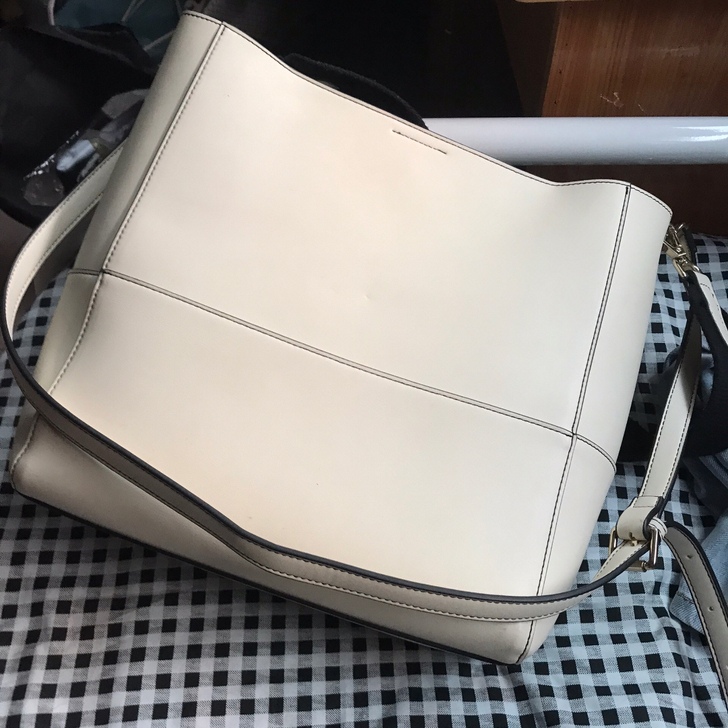 字母包，诚心转卖