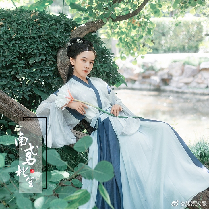 赭颜原创魏晋南北朝齐腰汉服南鸢北笙