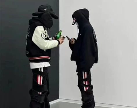 O泡自主自主blcg黑红破坏牛仔裤双层牛仔...