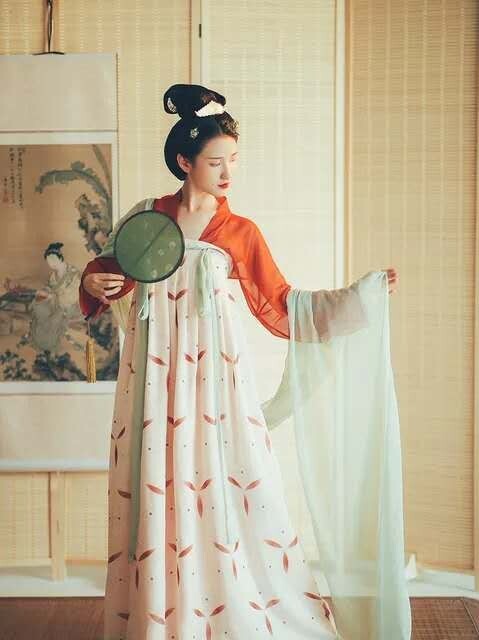 汉服出租，绝版。