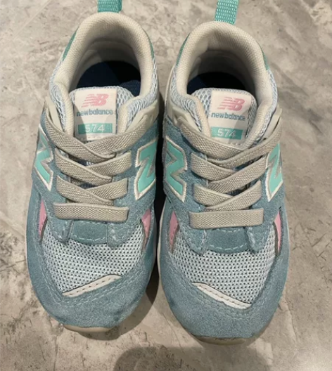 NEW BALANCE新百伦女童鞋  穿过...