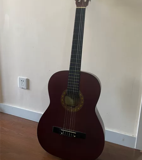 红棉牌民谣吉他，41寸，金陵路琴行买的，弹...