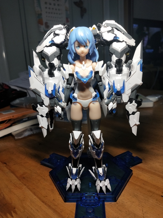 白虎机娘，已拼好，少了几个小零件