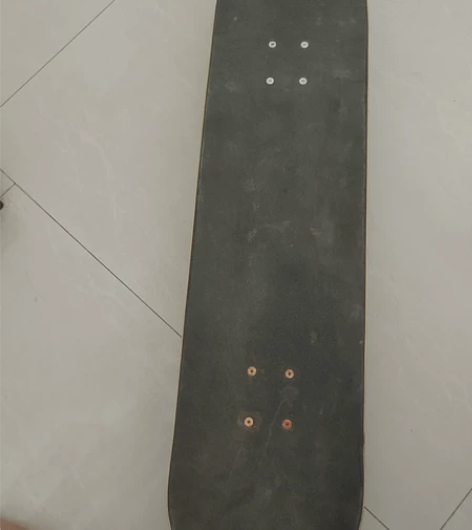 dbh滑板，便宜出。 感兴趣的话点“我想要...