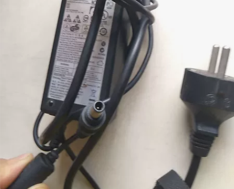 电脑电源线 感兴趣的话点“我想要”和我私聊...