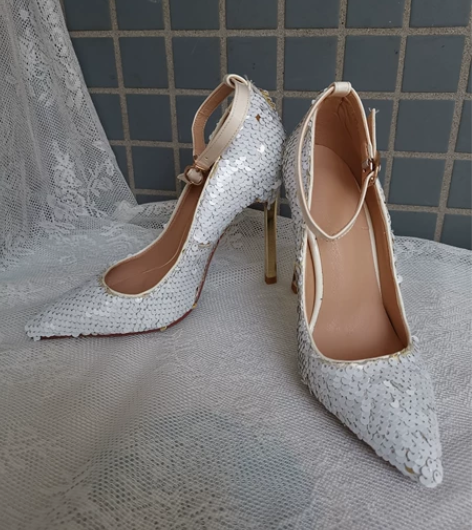 32码小码细跟尖头高跟鞋女士亮片浅口单鞋一...