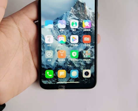 小米CC 9e,6+128,前相机有灰,插...