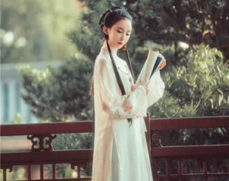兰若庭 汉服 海棠春 立领 绣花 渐变 印...