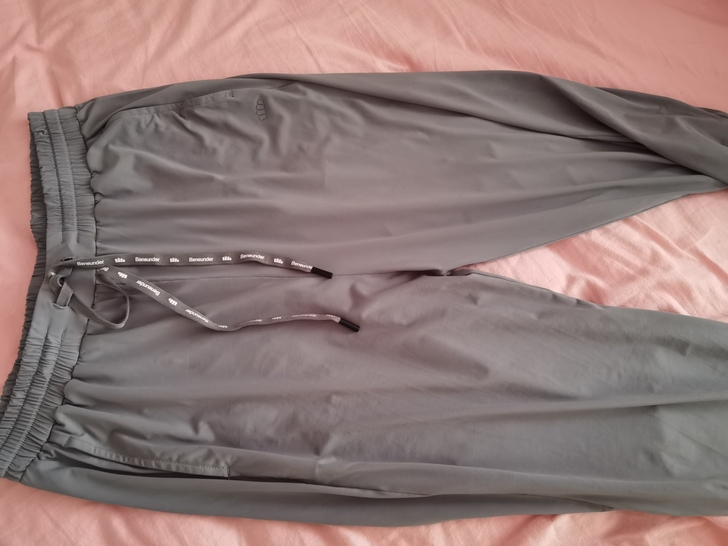 蕉下品牌!这个裤子真的穿的超级舒服,你们穿...