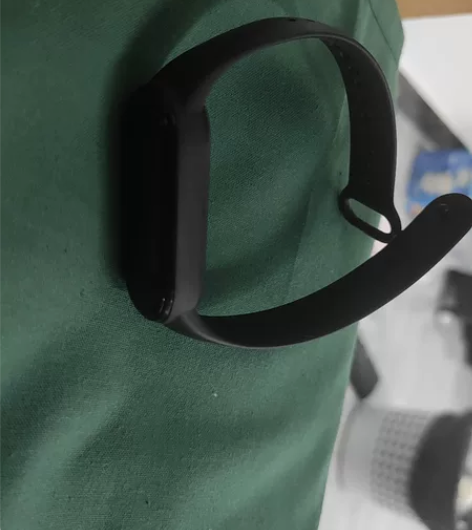 小米手环6八成新 感兴趣的话点“我想要”和...