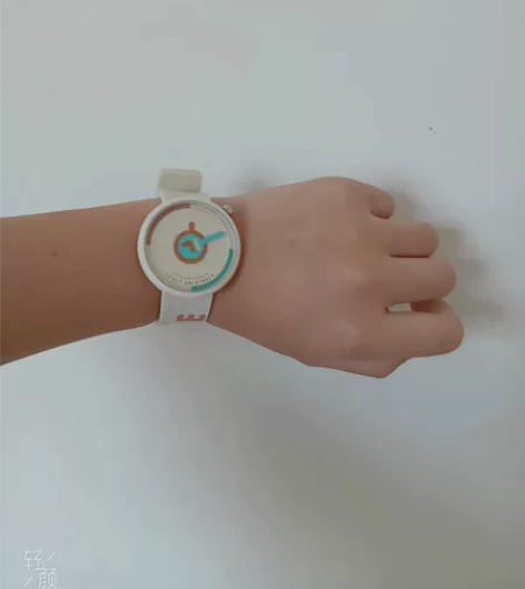 出全新手表斐乐尔 Fila斐乐手表简约果冻...