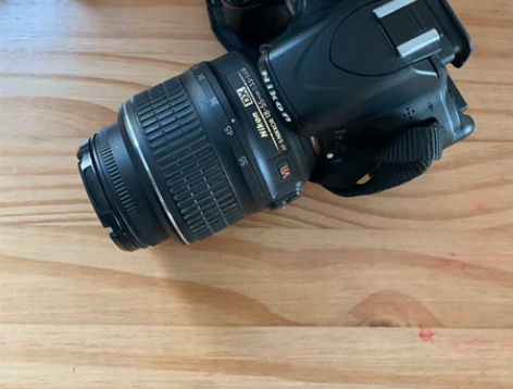 尼康D5100单反相机，配件都在的，相机包...