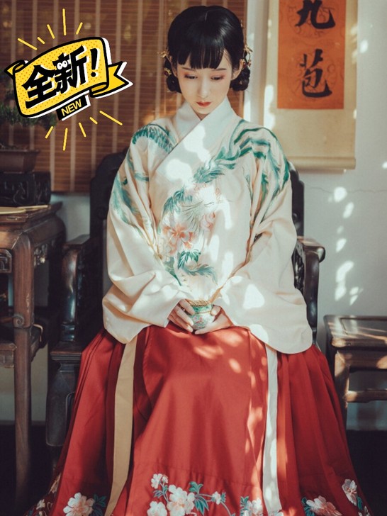 钟灵记凤来仪上袄xl码,吊牌不在了,买回来...