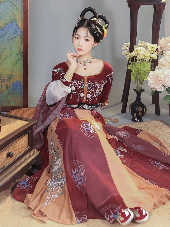 耀春花瑶归汉服女正品原创唐制坦领三件套半臂...
