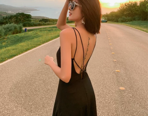 2021新款女黑色吊带裙子长裙显瘦海边度假...