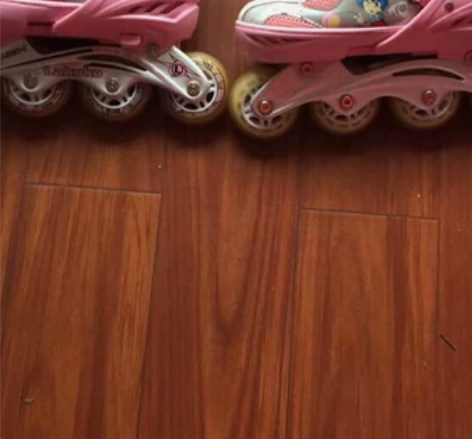 轮滑鞋,33_36码。小孩子买回来,用过不...