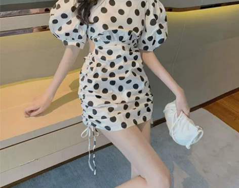 2020夏新款港风又纯又欲设计抽绳腰部镂空...