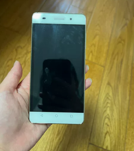 荣耀CHM-TL00,内存2G,手机存储8...