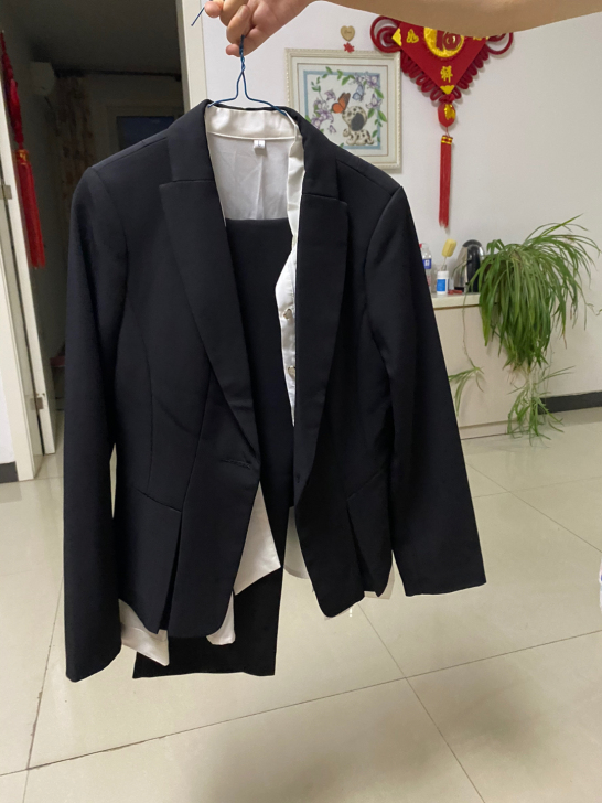 教师考试面试西服，全套，只穿过一次，有缘的来