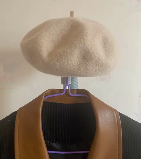 我的毛呢 贝雷帽 们～ 谁要啊 超便宜 有...