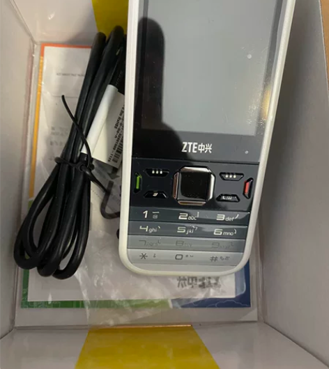 中兴直板手机 库存全新机器定义99新 库存...