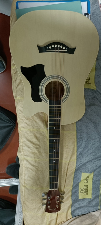 41寸亮光 单板 原木色 入门吉他   拿...