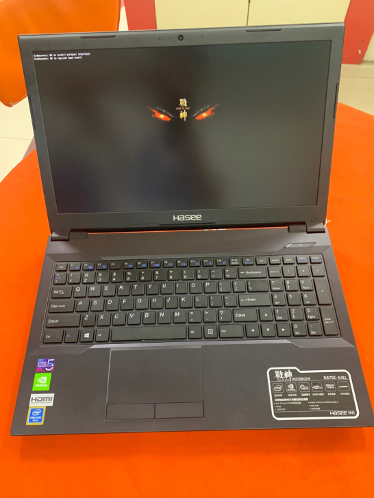 战神K670C  8G运行 笔记本电脑