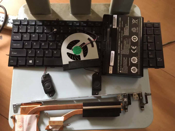 神州战神k660ei7d4配件，键盘喇叭电...