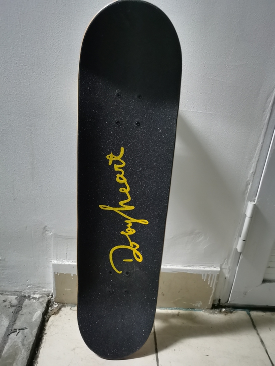 闲置DBH滑板，只用了两三次