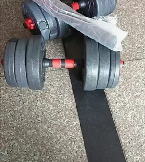 哑铃30斤，总共6片铁。没有杠铃连接棍！！...