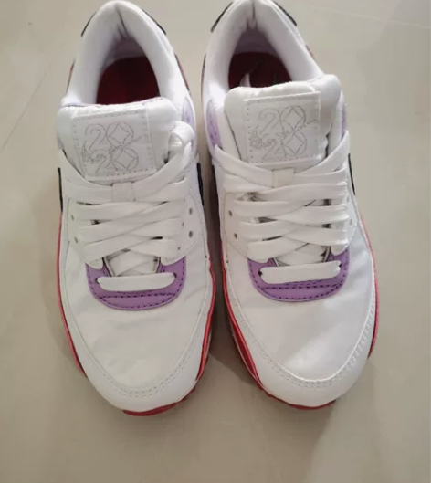 耐克女运动鞋 感兴趣的话点“我想要”和我私...