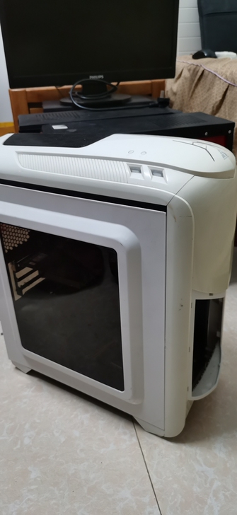 个人闲置电脑主机AMD侧透机箱便宜出