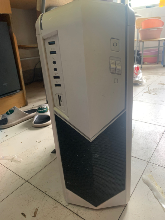 电脑机箱送个长城电源