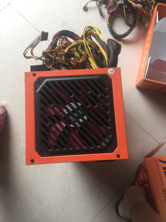 半岛铁盒N500台式机电脑机箱电源成色如图...