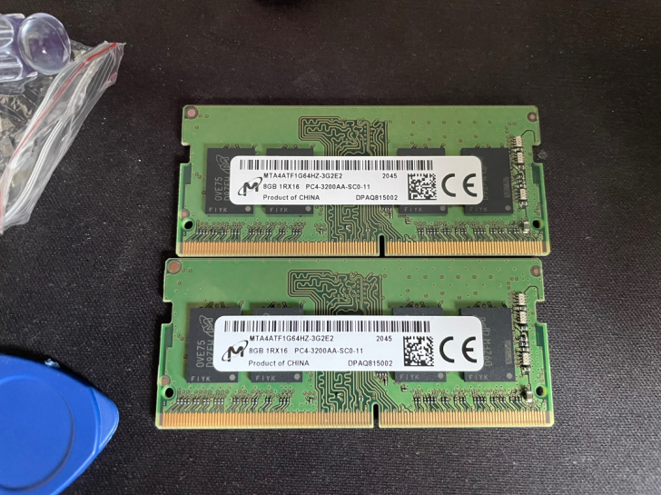戴尔G15拆下镁光笔记本内存 2Bg内存 ...